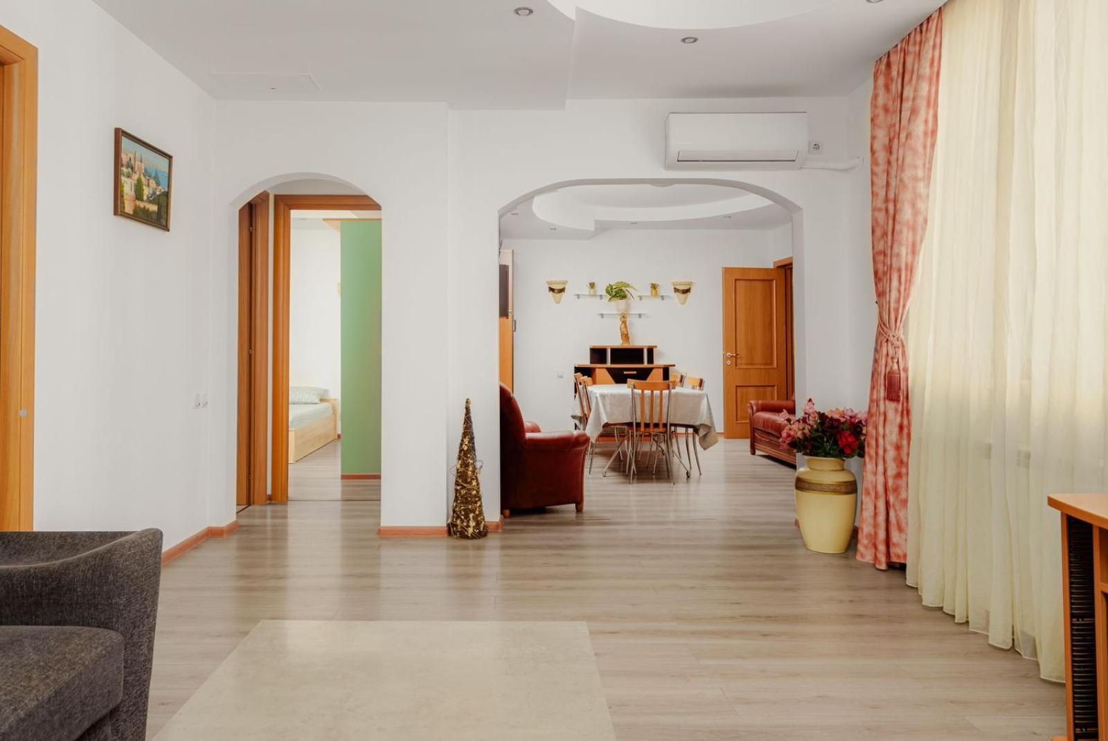 Heart Of Downtown 3 Rooms Apartment Self Check In Bucureşti Eksteriør bilde