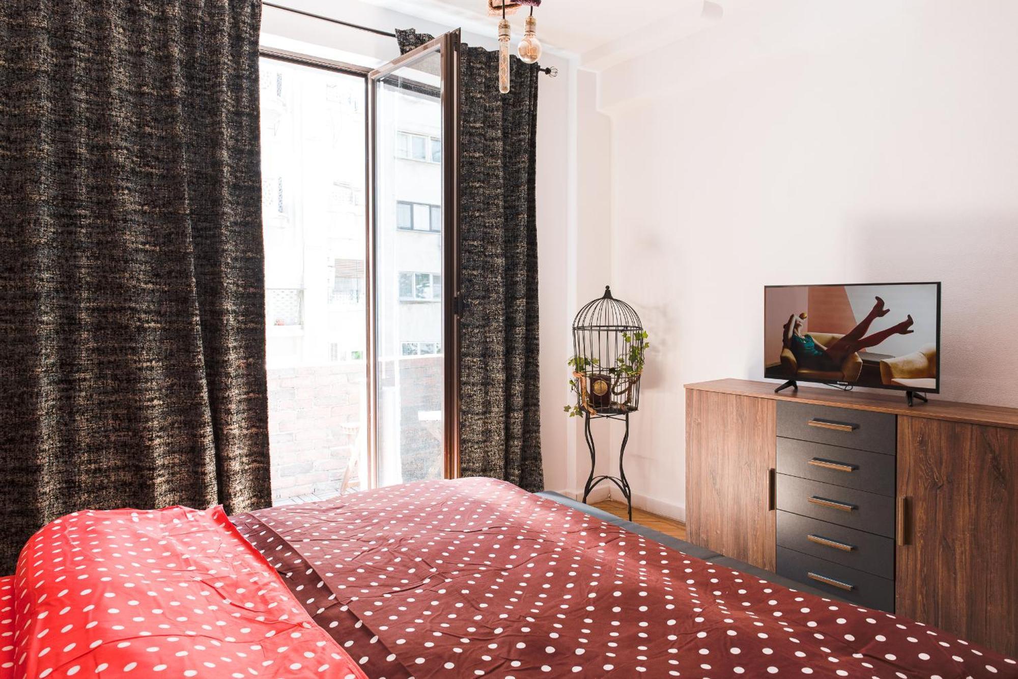 Heart Of Downtown 3 Rooms Apartment Self Check In Bucureşti Eksteriør bilde