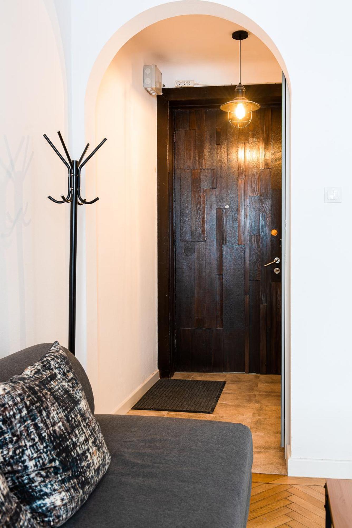 Heart Of Downtown 3 Rooms Apartment Self Check In Bucureşti Eksteriør bilde